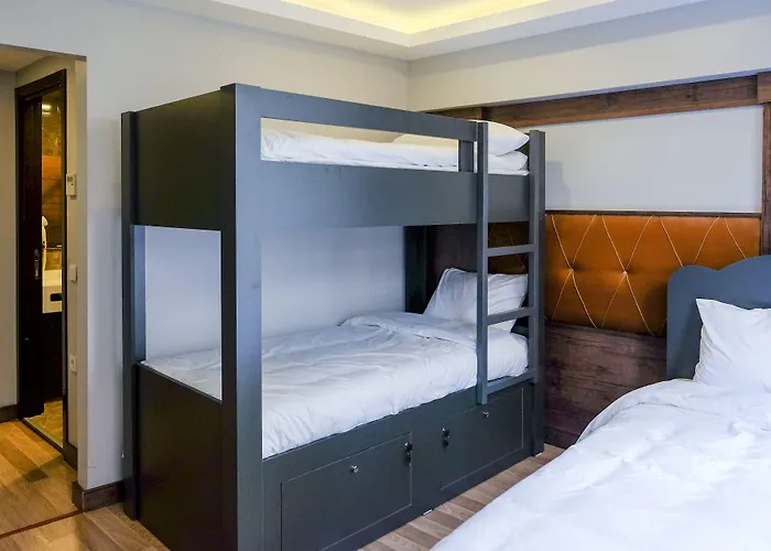 Cheers Lighthouse * Istanbul