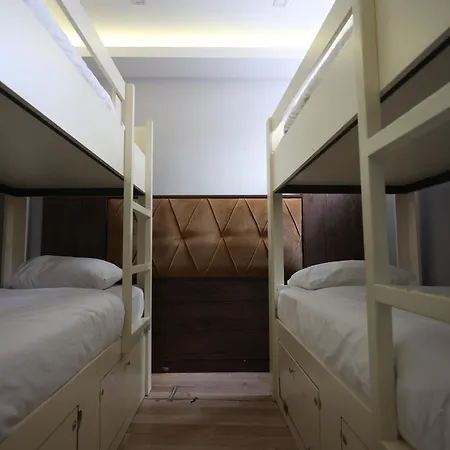 Hostel Cheers Lighthouse