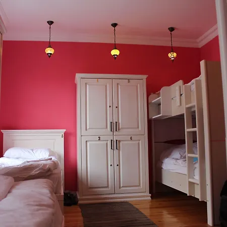 Cheers Lighthouse * İstanbul