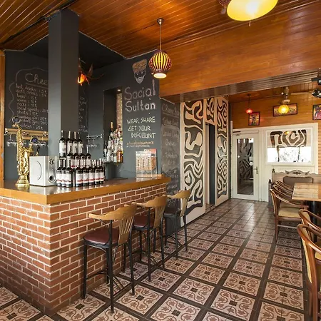 Cheers Lighthouse İstanbul