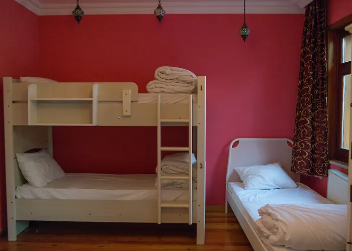 Cheers Lighthouse Istambul