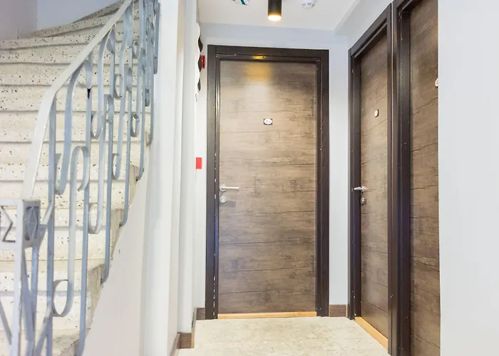 Cheers Lighthouse Istanbul