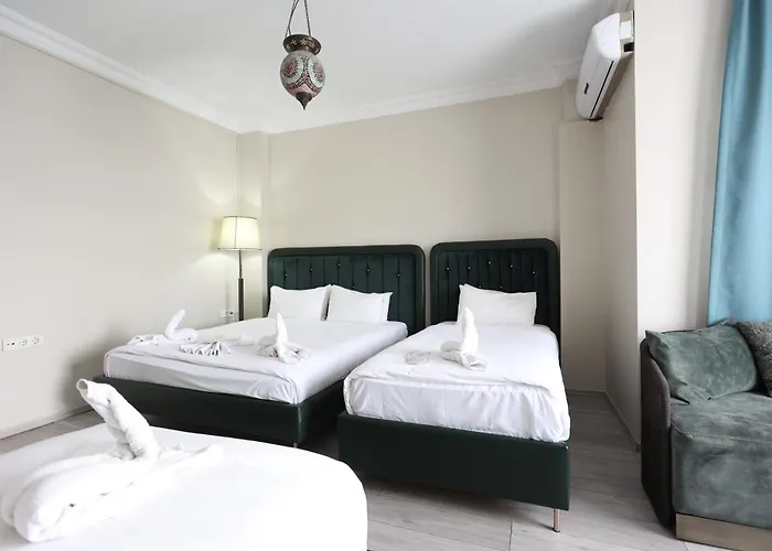 Cheers Lighthouse İstanbul